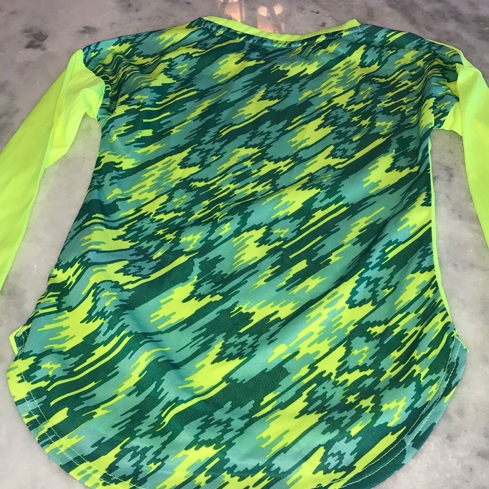 Nike Dri-Fit Long Sleeve Top - Picture 3 of 3
